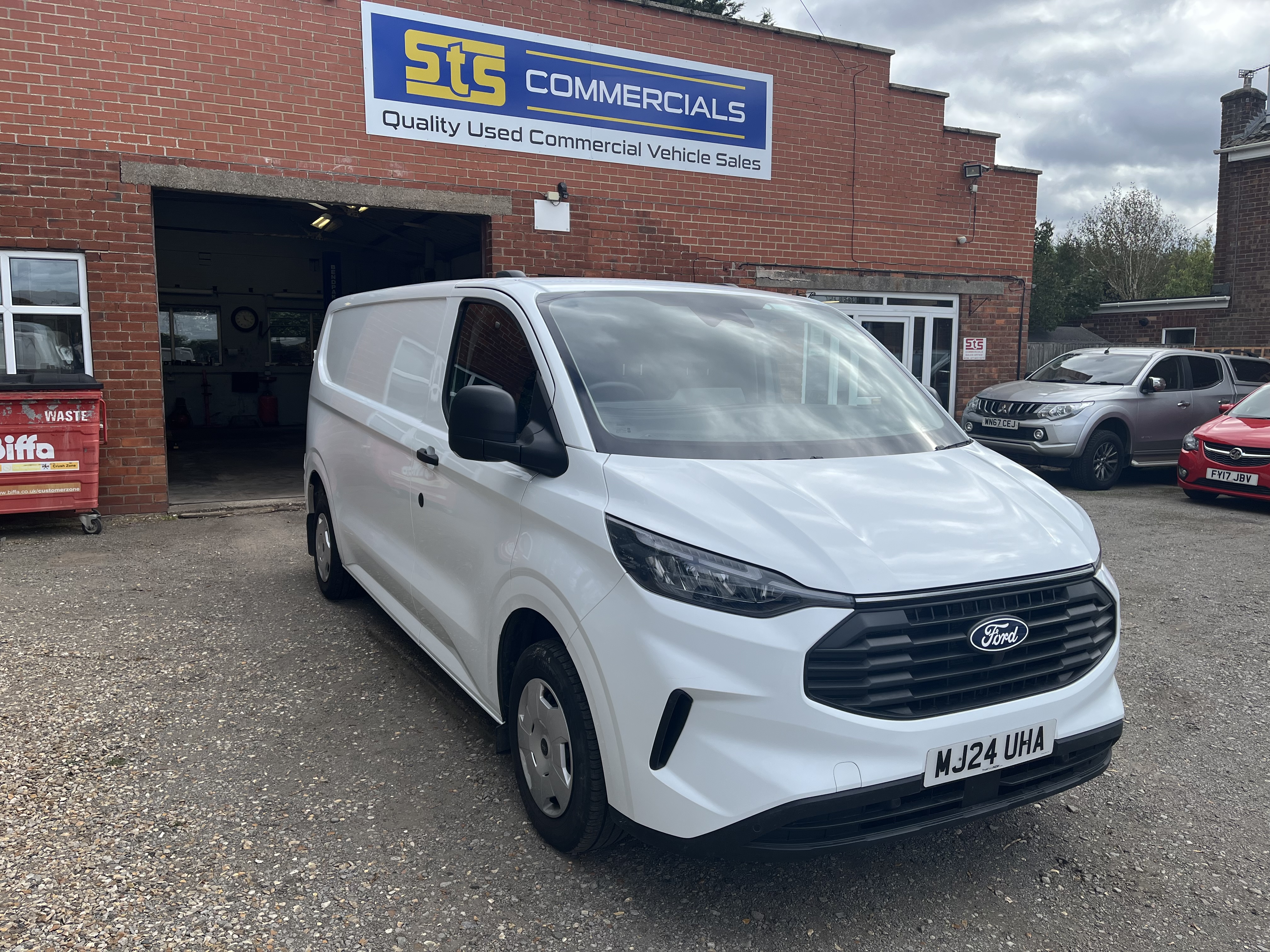 ’24’ Ford Transit Custom 300 Trend L2H1 (New Shape)
